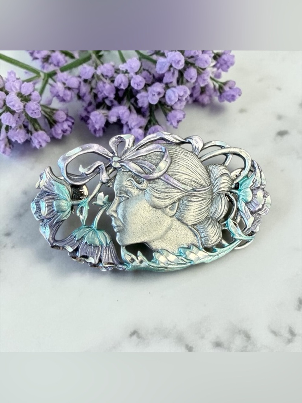 🩶JONETTE JEWELRY🩶Vintage Pewter Art Nouveau Floral Woman Brooch/NWOT